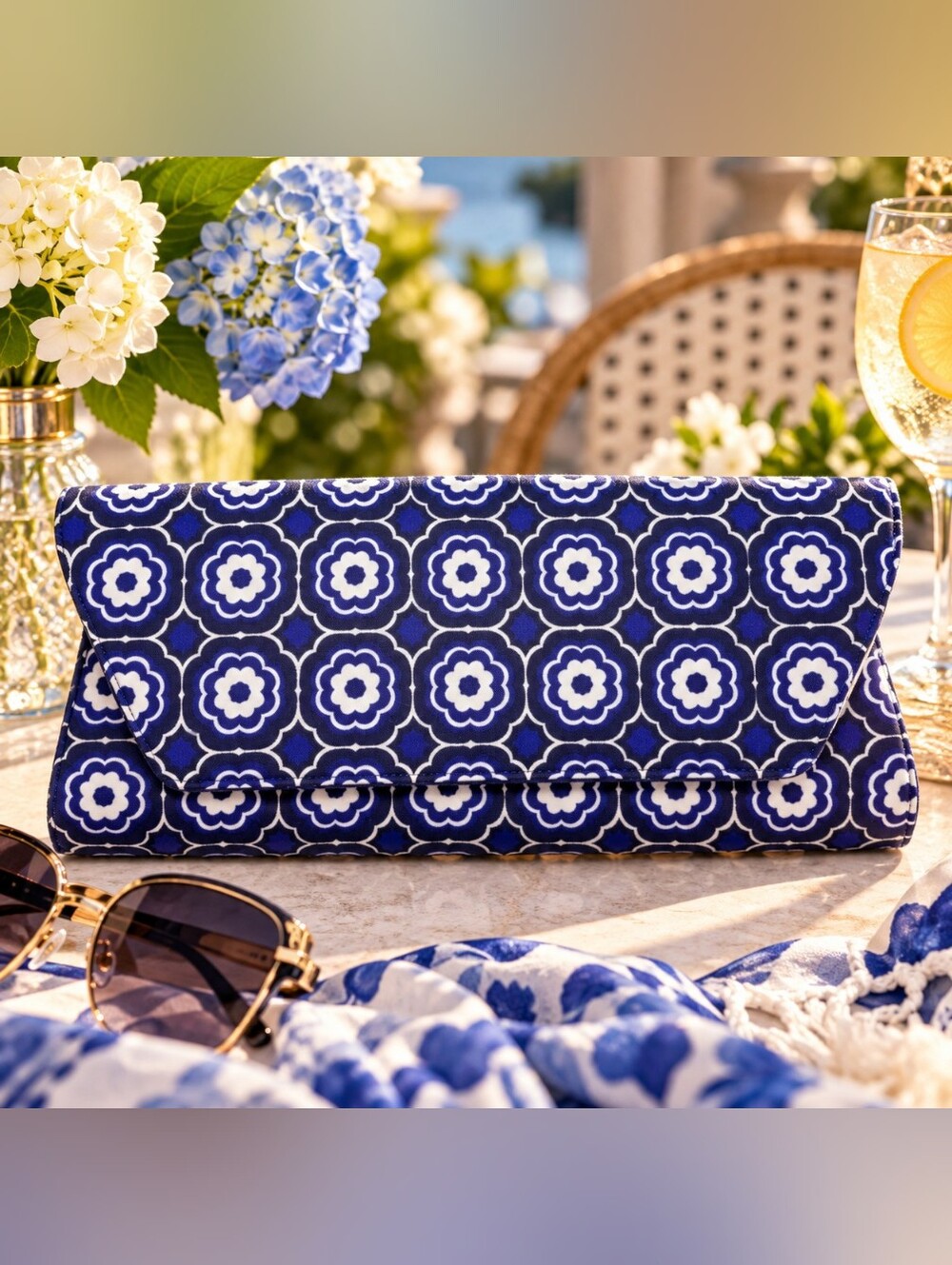 H-116 Trina Turk Blue & White Floral Clutch Convertible Shoulder Crossbody Bag